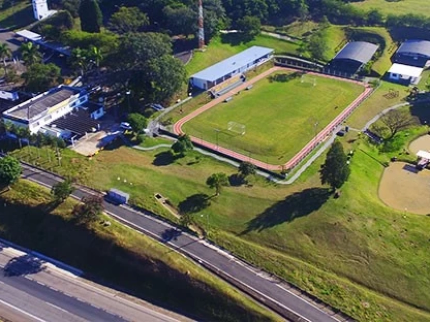 PMR - Terraplenagem do Campo, lago e Área de Lazer